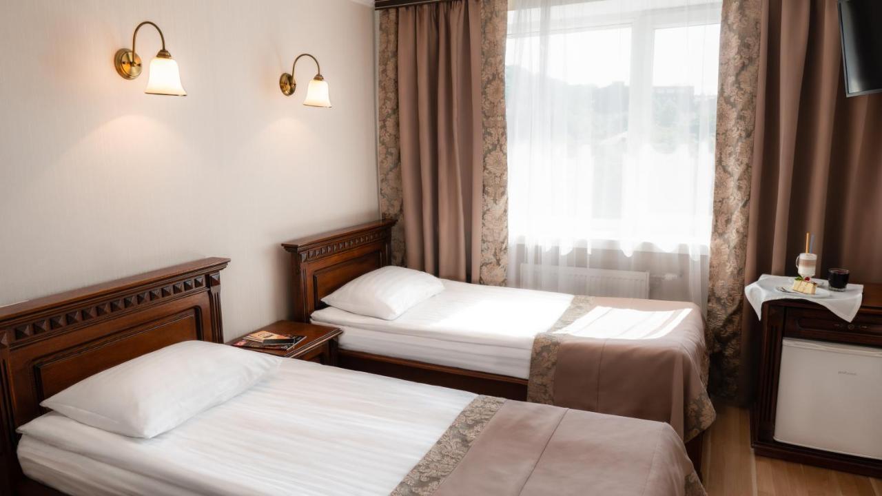 Hotel Lviv Ngoại thất bức ảnh