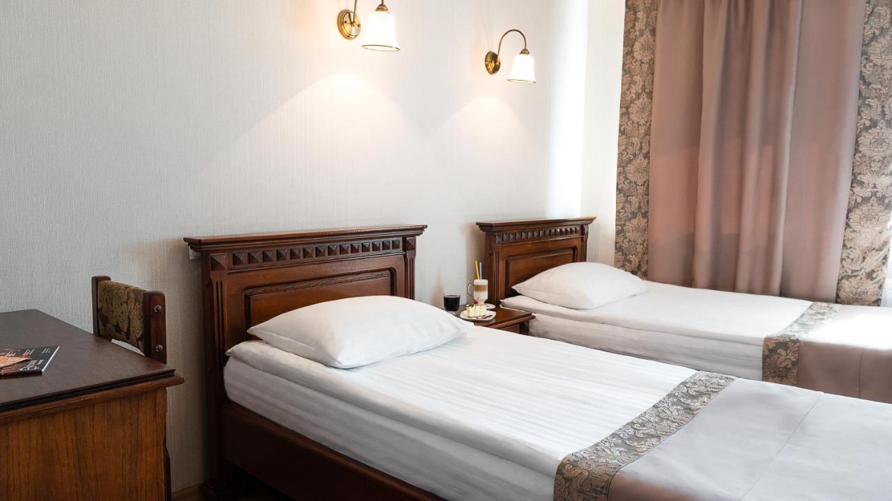 Hotel Lviv Ngoại thất bức ảnh