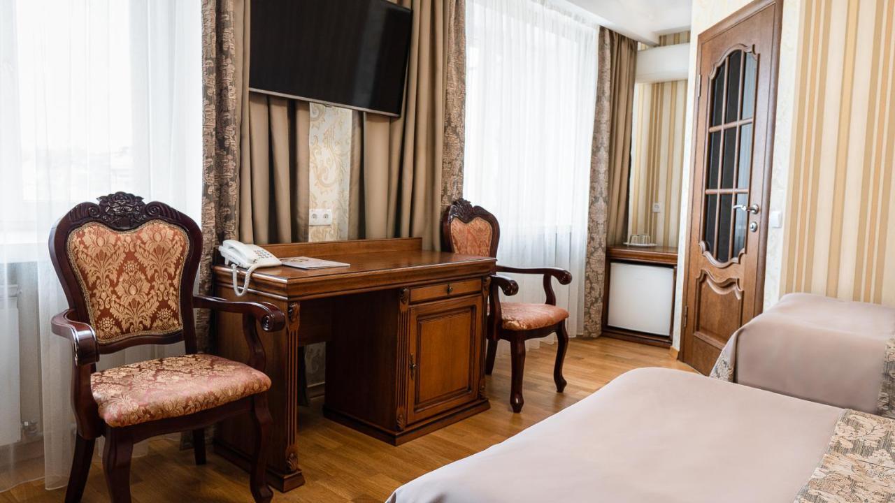 Hotel Lviv Ngoại thất bức ảnh
