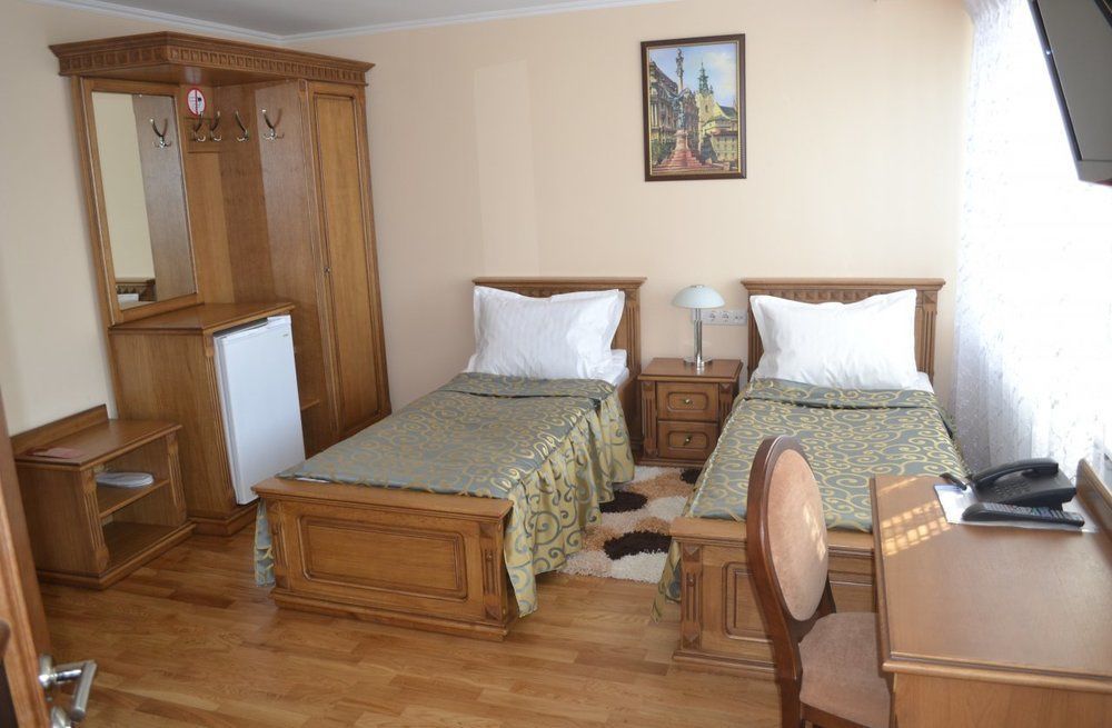 Hotel Lviv Ngoại thất bức ảnh