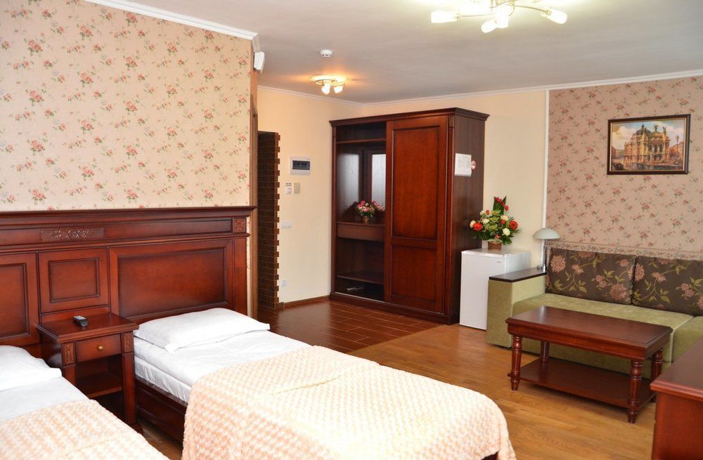 Hotel Lviv Ngoại thất bức ảnh